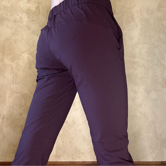 Lululemon On the Fly Pants - Picture 7 of 15